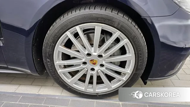 Porsche Panamera (971) id 3536302 из Кореи 15