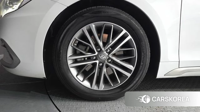 Hyundai Grandeur IG id 4331618 из Кореи 26