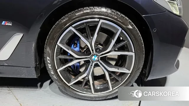 BMW 5 Series (G30) id 3726967 из Кореи 15