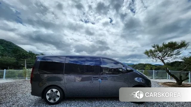 Hyundai Staria id 3733212 из Кореи 14