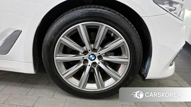 BMW 5 Series (G30) id 3886014 из Кореи 15