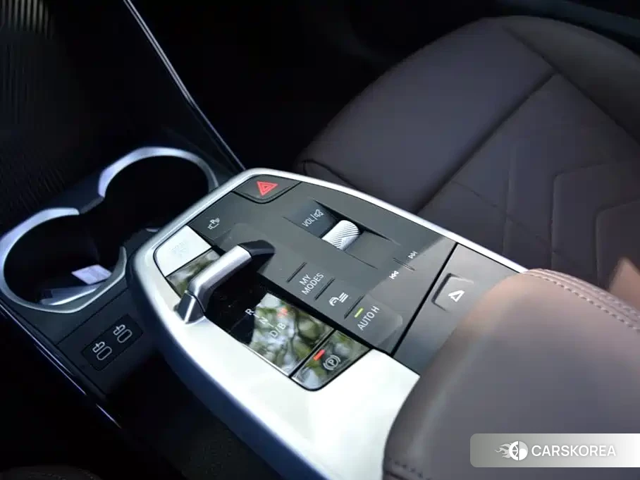 BMW iX1 id 4655200 из Китая 10