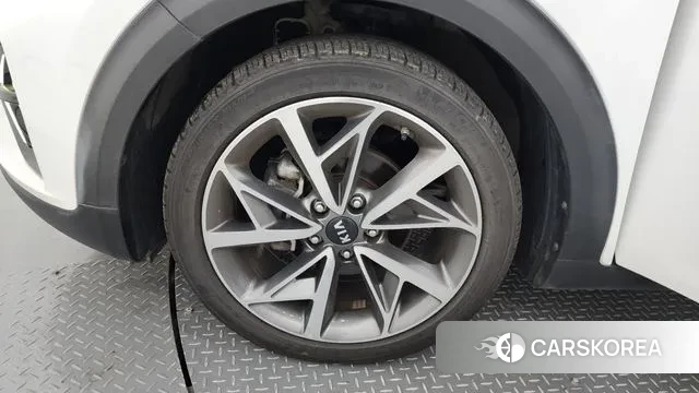 Kia The New Niro id 3039096 из Кореи 15