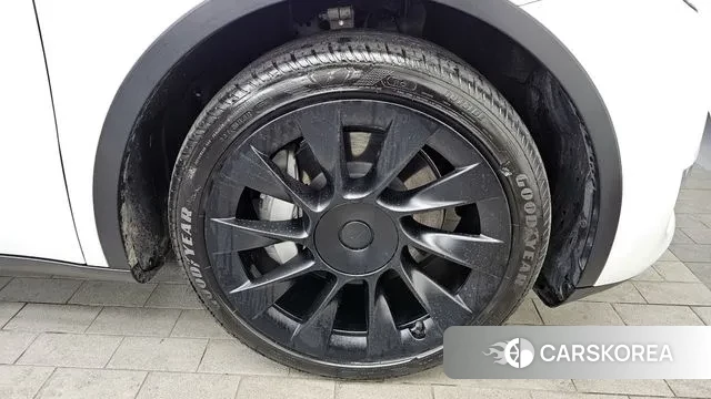 Tesla Model Y id 3675195 из Кореи 15
