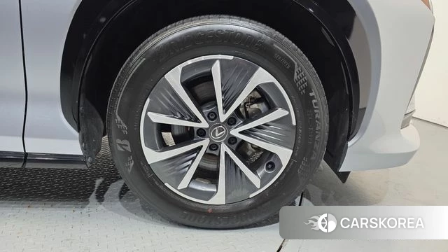 Lexus RZ450e id 4720470 из Кореи 25
