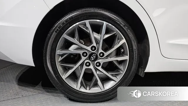 Hyundai The New Avante AD id 3748086 из Кореи 15