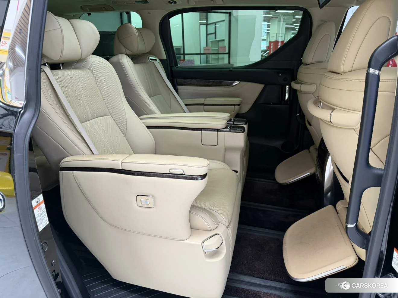 Toyota Elfa id 4455123 из Китая 23