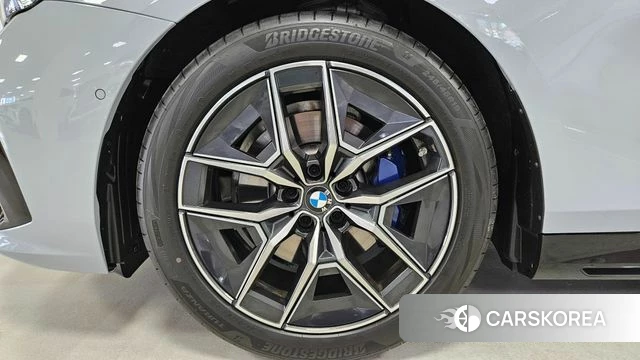 BMW 5 Series (G60) id 4897652 из Кореи 15