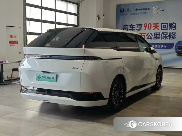 Xiaopeng Motors Xiaopeng X9 2026 Белый из Китая, фото 5