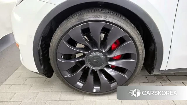 Tesla Model Y id 3417013 из Кореи 15