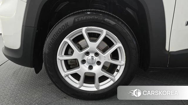 Jeep Renegade id 4769711 из Кореи 31