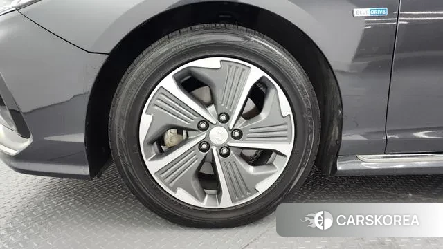 Hyundai Sonata New Rise Hybrid id 3018873 из Кореи 15