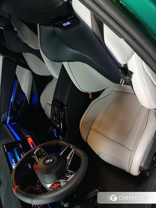 BMW M5 (G90) 2025 Зеленый из Кореи, фото 5