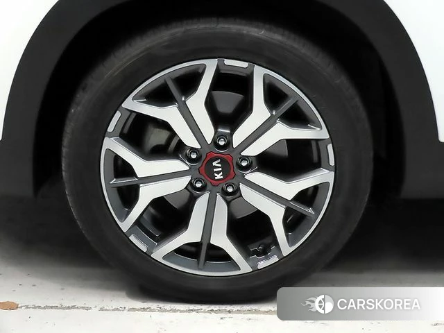 Kia Seltos id 4390161 из Кореи 15