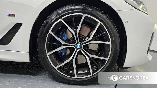 BMW 5 Series (G30) id 3885201 из Кореи 15