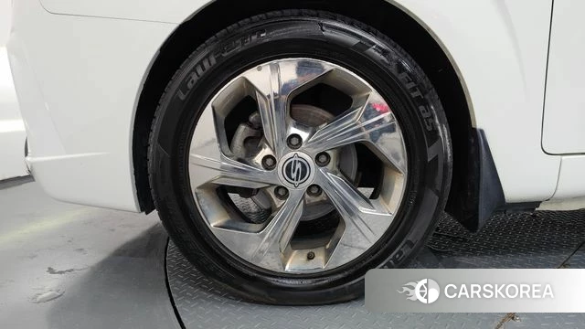 Ssangyong Korando Turismo id 4708943 из Кореи 27