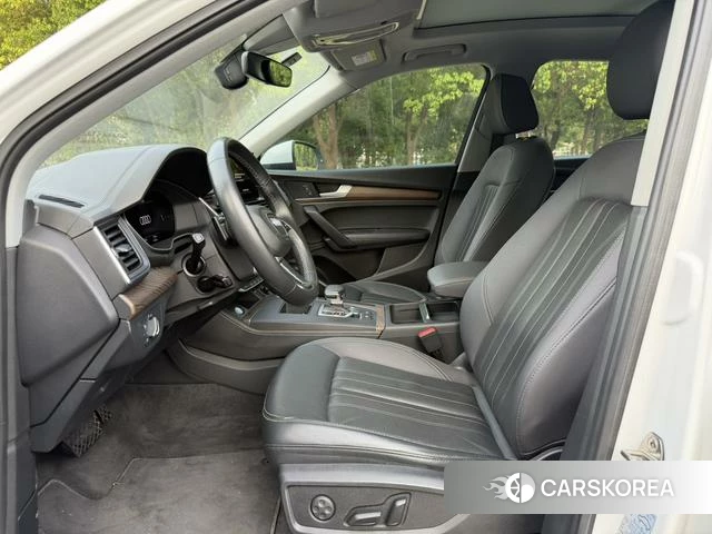 Audi Q5L id 4259444 из Китая 11