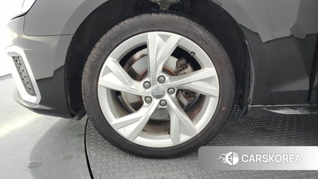 Audi A4 (B9) id 4562448 из Кореи 15