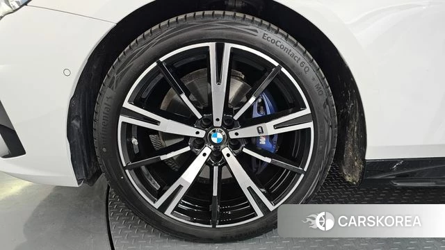 BMW 5 Series (G60) id 4194016 из Кореи 15