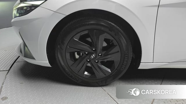 Hyundai Avante (CN7) id 3813203 из Кореи 15