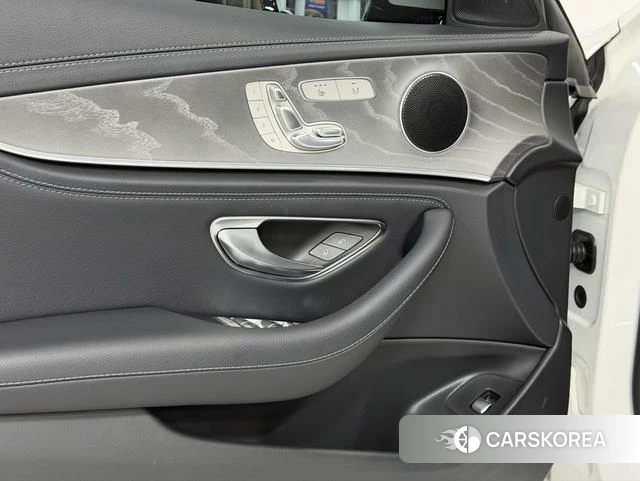 Mercedes-Benz E-class id 4240866 из Китая 15