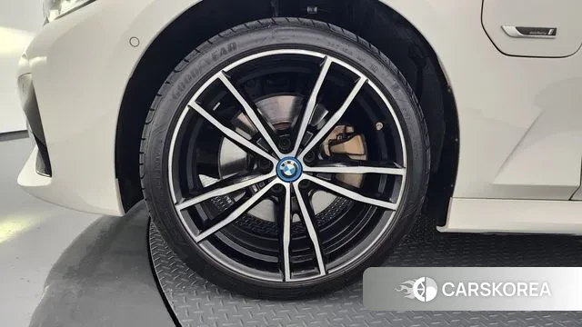 BMW 3 Series (G20) id 3366679 из Кореи 15