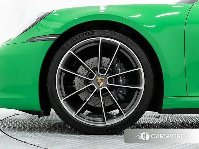 Porsche 911(992) id 4623685 из Кореи 15
