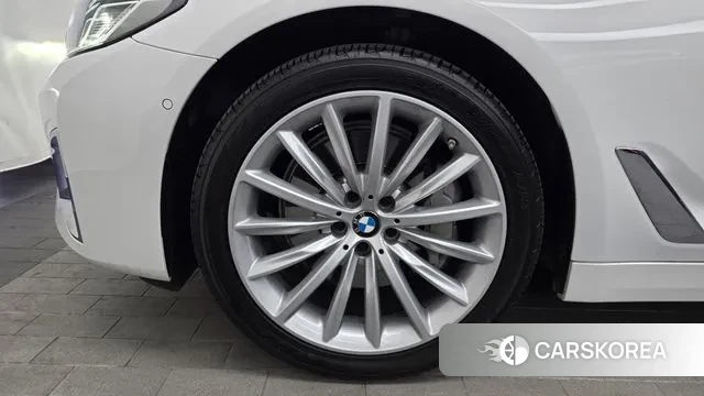 BMW 5 Series (G30) id 3696505 из Кореи 15