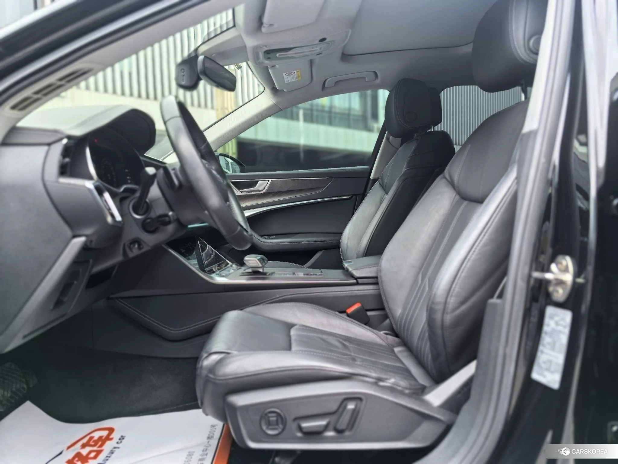 Audi A6L id 4405859 из Китая 17