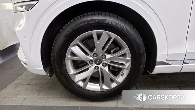 Genesis GV70 id 3741382 из Кореи 15