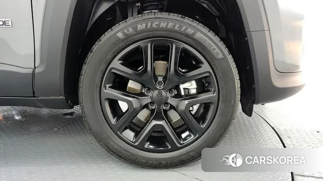 Jeep Renegade id 3734935 из Кореи 15