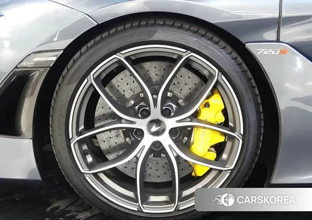 McLaren 720S id 3672304 из Кореи 9