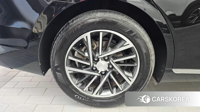 Hyundai The New Grandeur IG id 4929376 из Кореи 28