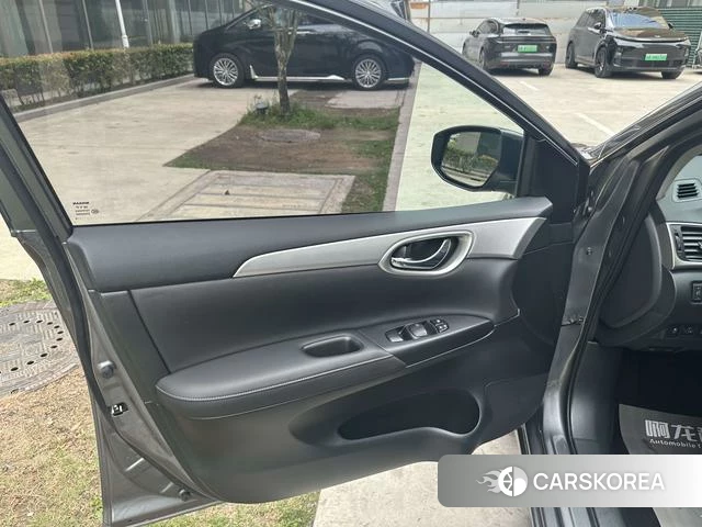 Nissan Xuan Yi id 4301859 из Китая 17