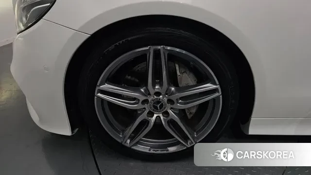 Mercedes-Benz E-Class W213 id 3302741 из Кореи 15