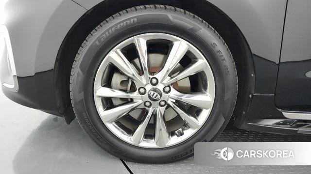 Kia The New Carnival id 4551176 из Кореи 25
