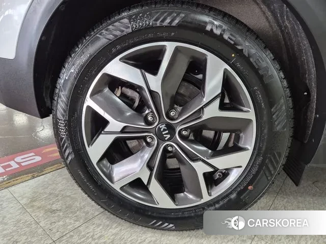 Kia Sportage The Bold id 3669156 из Кореи 15