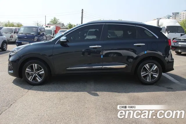 Kia The New Niro id 2678935 из Кореи 15