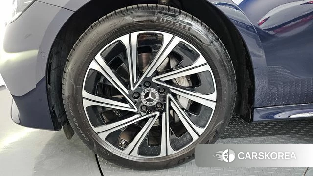 Mercedes-Benz E-Class W214 id 4230152 из Кореи 15