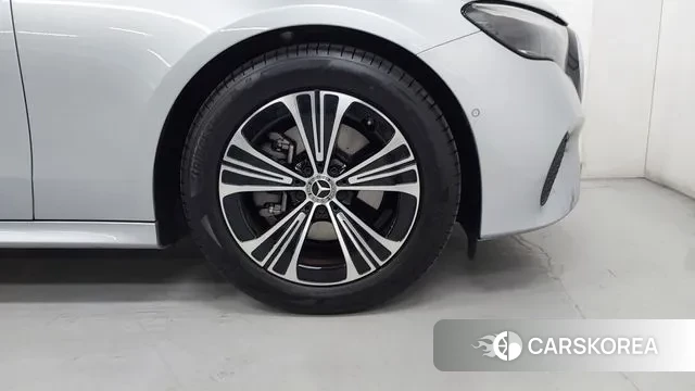 Mercedes-Benz E-Class W214 id 3341222 из Кореи 12