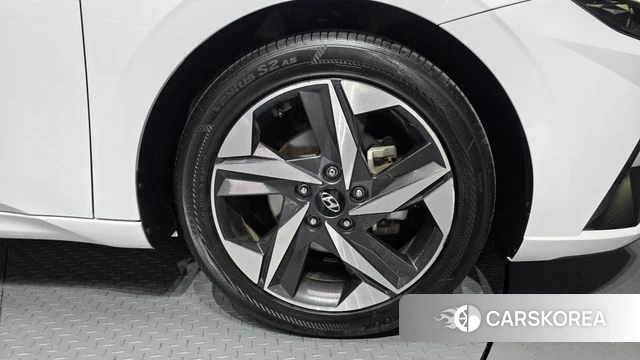 Hyundai Avante (CN7) id 3812625 из Кореи 15