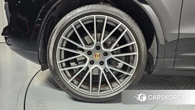 Porsche Cayenne (PO536) id 2989229 из Кореи 15