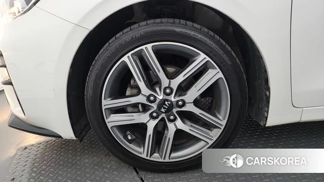 Kia Come New K3 id 4397419 из Кореи 15