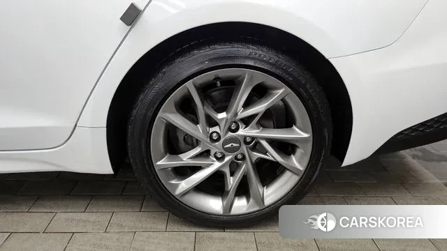 Genesis The New G70 id 3746423 из Кореи 15