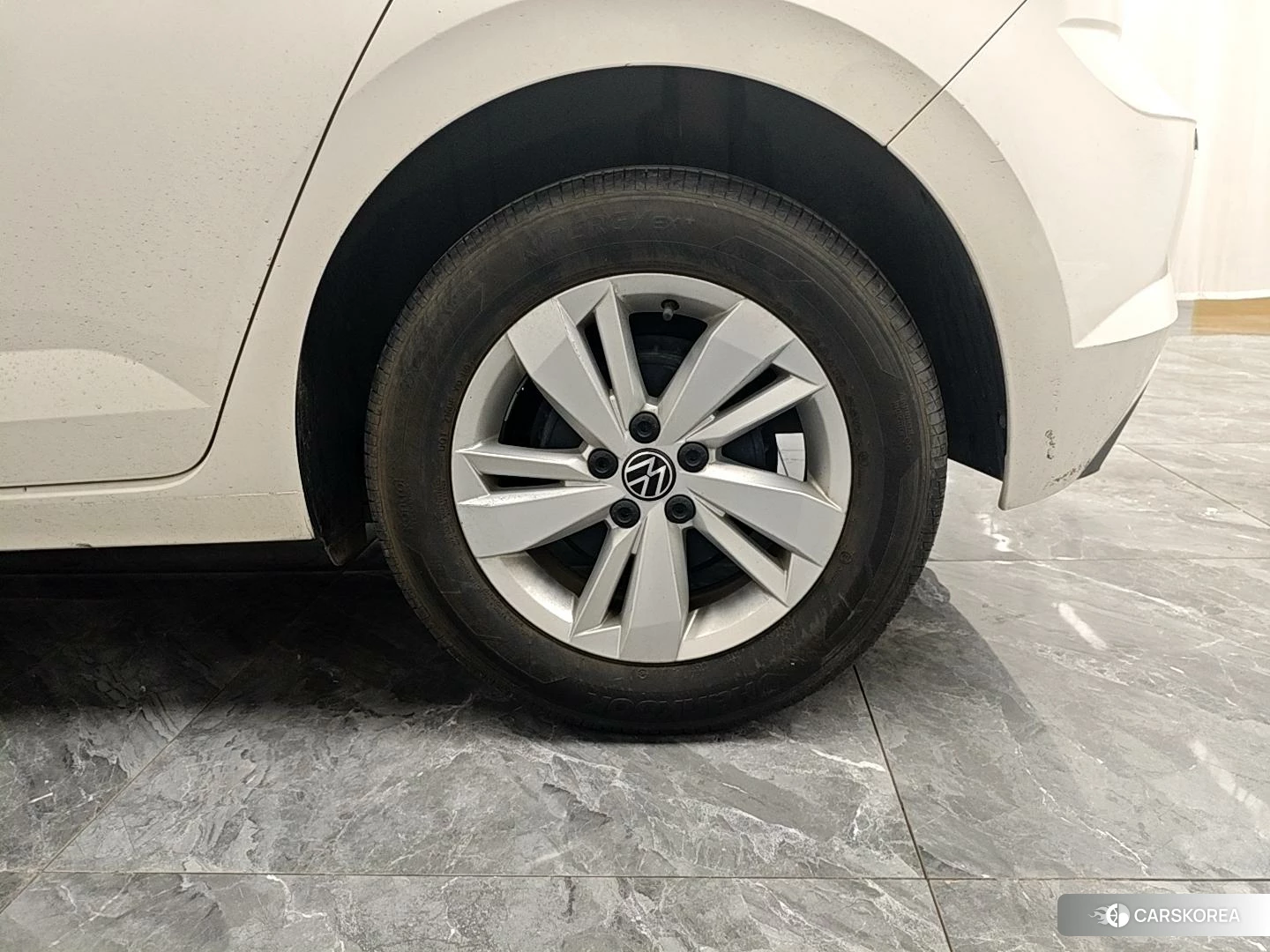 Volkswagen Polo id 4498855 из Китая 15