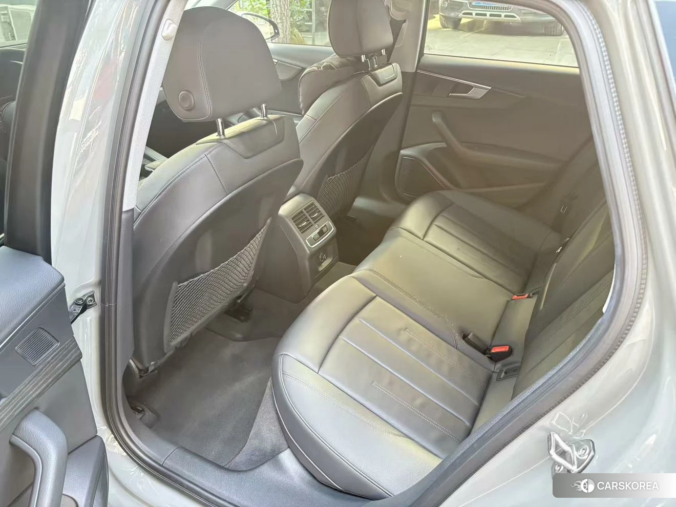 Audi A4 (import) 2021 Темно-серый из Китая, фото 5