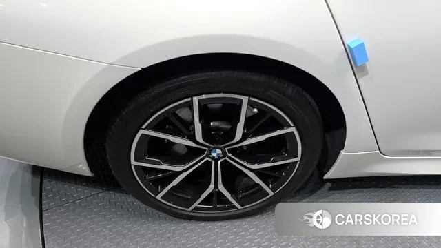 BMW 5 Series (G30) id 3054356 из Кореи 15