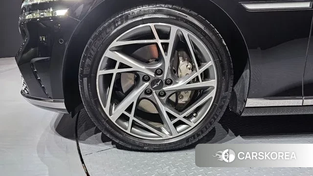 Genesis G90 (RS4) id 3707458 из Кореи 15