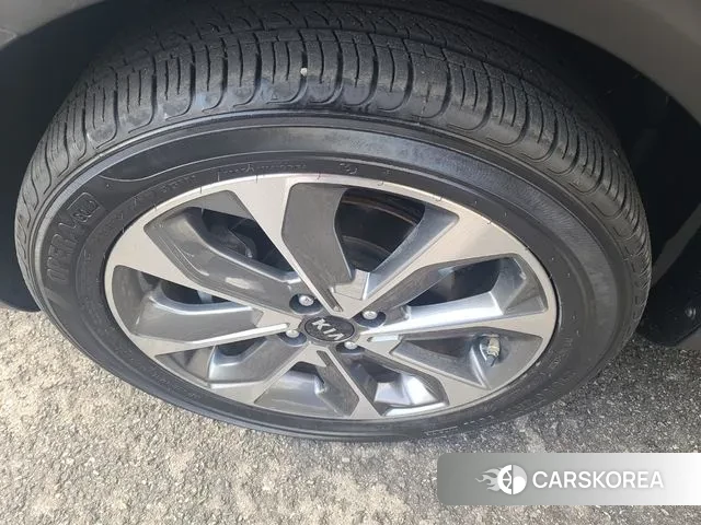 Kia Stonic id 3515281 из Кореи 15