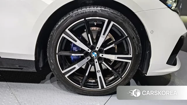 BMW 5 Series (G60) id 3415221 из Кореи 15